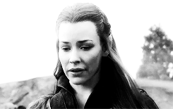 goodoldmoon:  She is far away. She… she is far, far away from me. She walks in