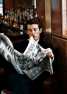 CALLUM TURNER As THESEUS SCAMANDER In FANTASTIC BEASTS: THE SECRETS OF DUMBLEDORE 2022 | Dir. David Yates