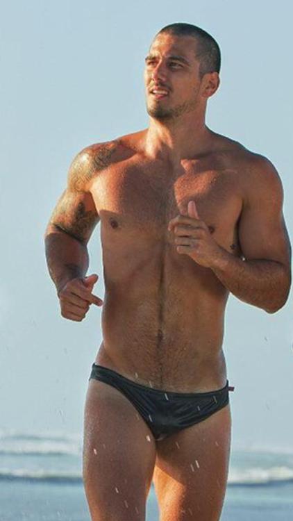 ultimate-men:  Follow ULTIMATE MEN! Companion blog: http://theultimatemen.tumblr.com Main blog: http://ultimate-men.tumblr.com Twitter theultimatemen