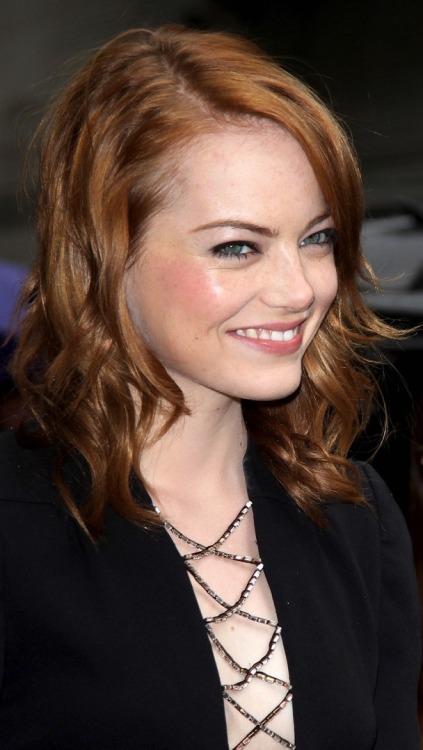 Porn photo Emma Stone arriving at the Ed Sullivan Theater