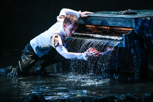 shakespearean: synetic-theater: A piano fountain from 2013′s flooded production of The Tempest