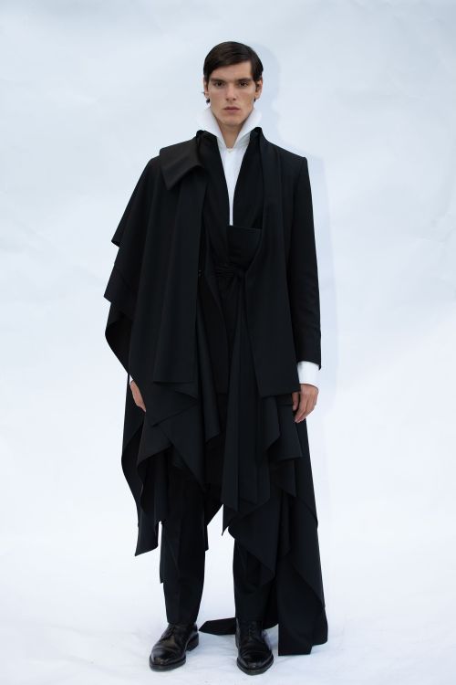 OTEYZA   linkYOHJI YAMAMOTO   linkZIGGY CHEN   linkFall/Winter 2021 collectionsPARIS MENSWEAR