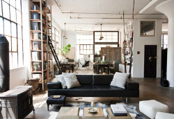 thedeffect:  Another loft I’m in love withowner: Alina Preciadophotographer: Christopher A. Dorsey  more info and pictures: 1 2  