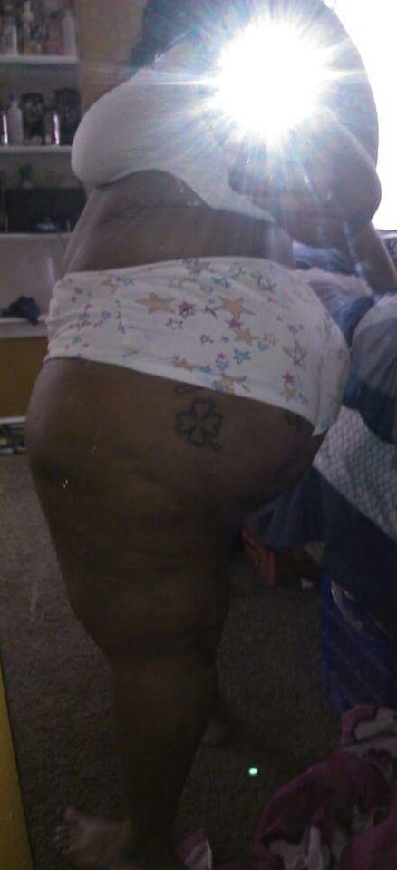 nattyuhuru:  Damn them thighs