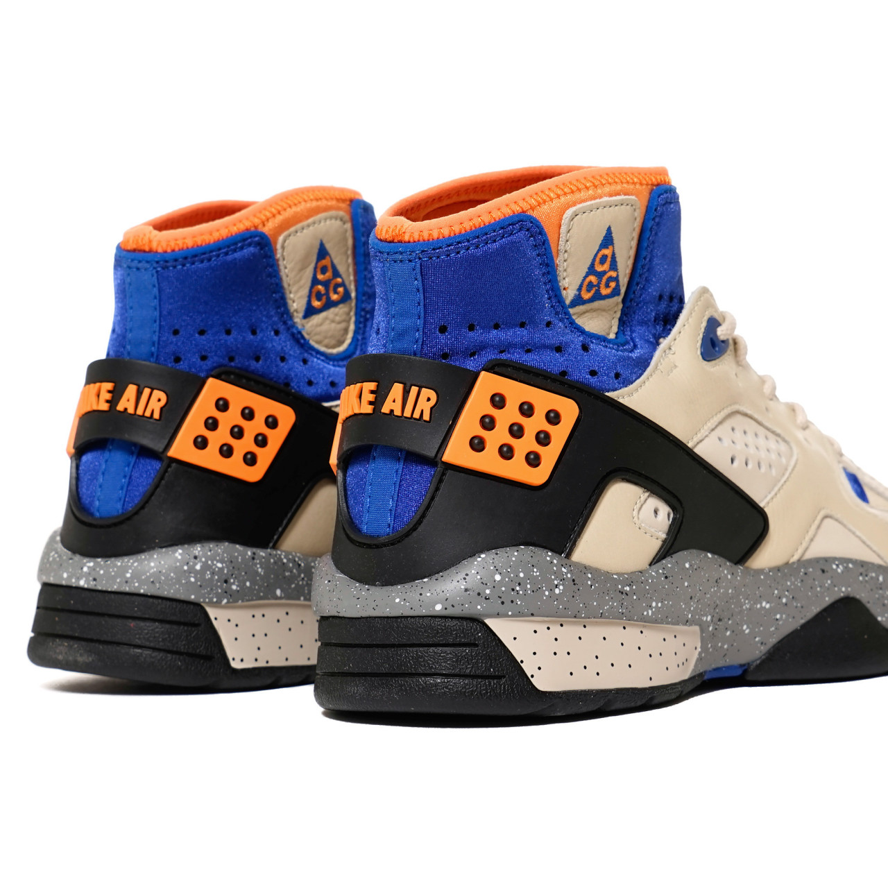 nahhpark:  Nike - Air MoWabb OG Sneaker. 