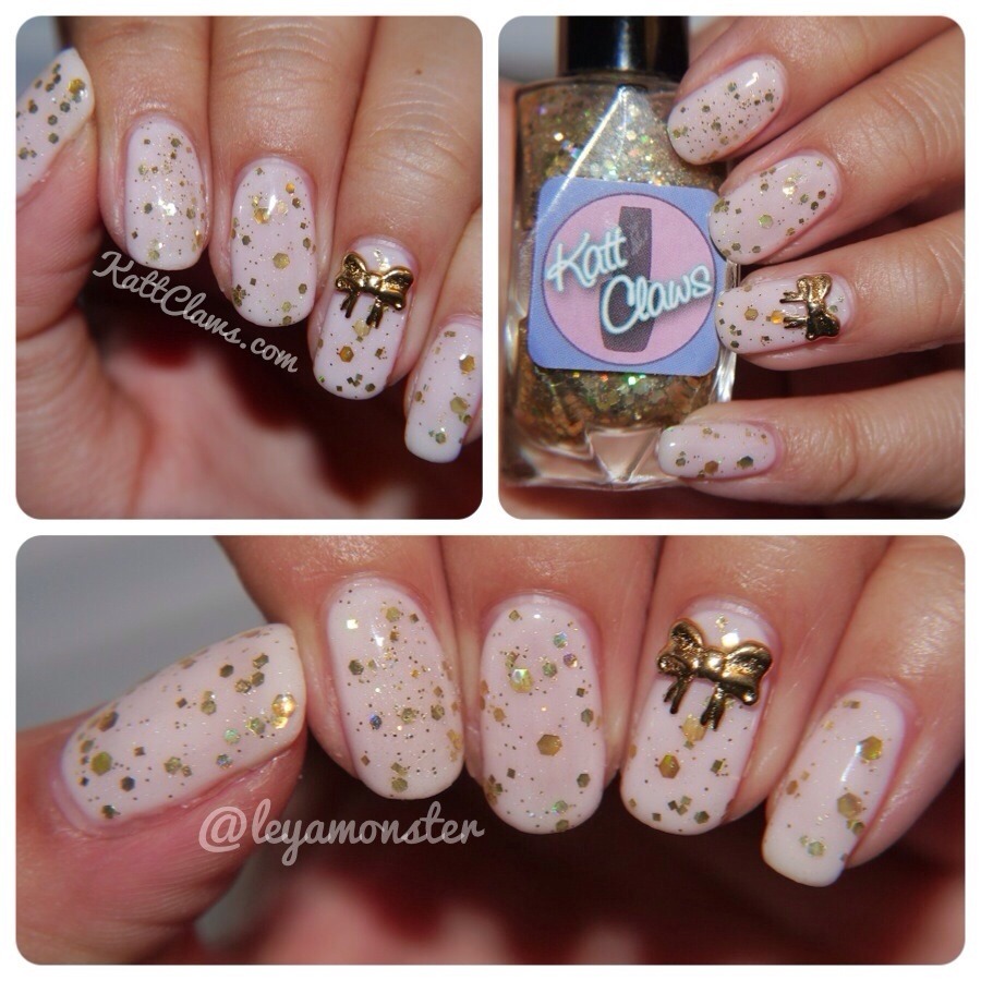 A few more photos of my current manicure! I’m addicted to glitter.