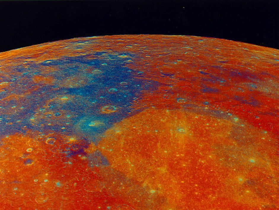 scienceyoucanlove:  The term “false color” is used to describe what astronomers (and