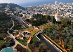 alihcx:  Look how beautiful Palestine is.