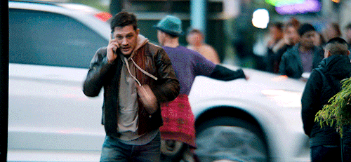 jcgreen72:sybbie-crawley:Tom Hardy as Eddie Brock in Venom (2018) dir. Ruben FleischerNo matter how 