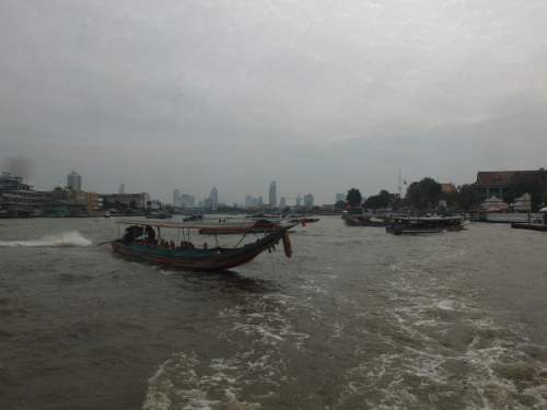 cloudy day on the river of kings