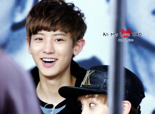 XXX foreverhappyvirus61:  His smile makes my photo