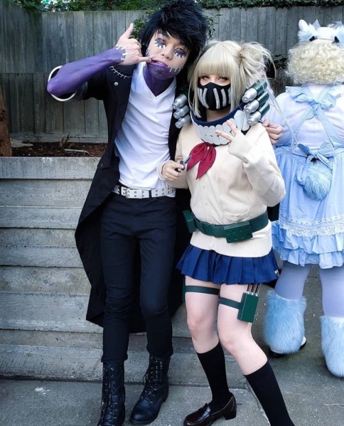 I’m so sorry to the person who asked if I would post photos from Sakuracon and that I said I&r