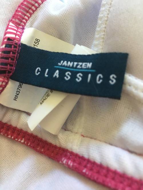 True vintage 1990s Jantzen label swimsuit. x