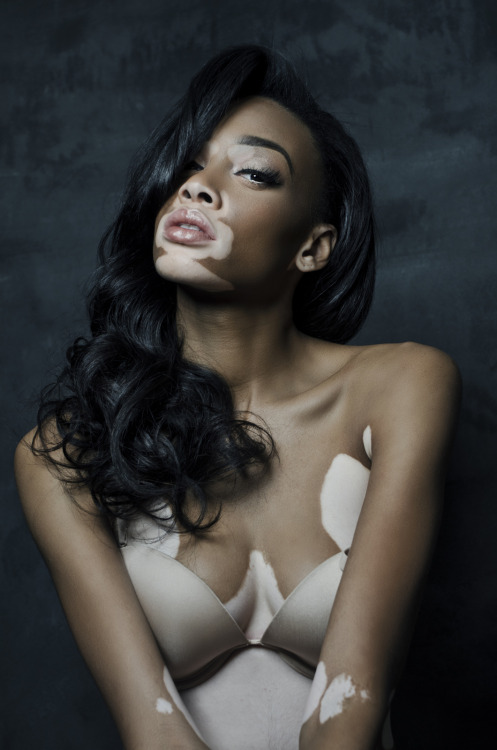 hellyeahchantellewinnie:Portrait of Chantelle Winnie by Irvin Rivera