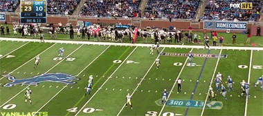 vanillacts:  I think this was the best play of the day, Amazing catch and run by Golden Tate. Burning New Orleans’ defense to pull the Lions back into the game. NO 23-24 DET F