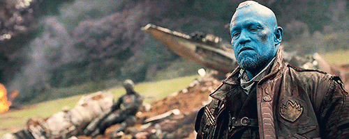 isensmith:  tehzee:alvins-hot-juicebox:jamminlucario:gofredyourself: yondu does not fuck around  This was the rawest shit  space merle  One thing I’ve found fascinating about Yondu, and love about him…Is they took a stereotypically gritty, masculine