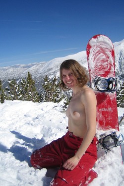 xxxelasolympicgames:  Snowboarding genre-bdsm-kinky: