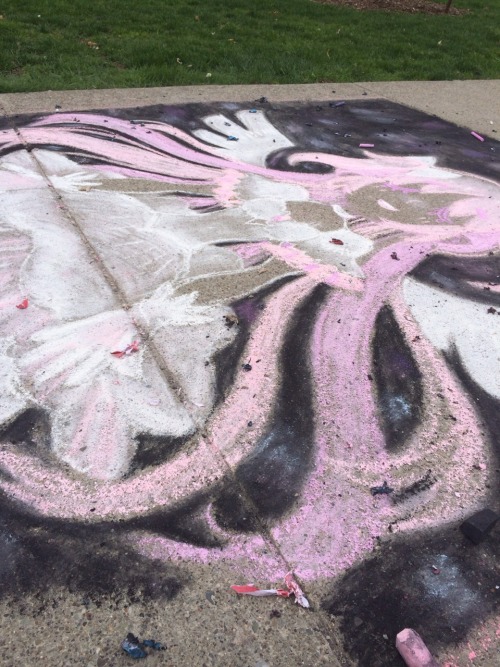 queenofween:  i chalked the walk today!!! ^o^  what if it rains