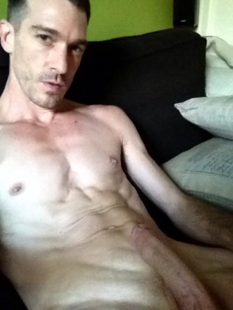 nocondomyespozsharing:  100% Poz Barebackerhttp://nocondomyespozsharing.tumblr.com/http://nocondomyespozsharingvideos.tumblr.com/