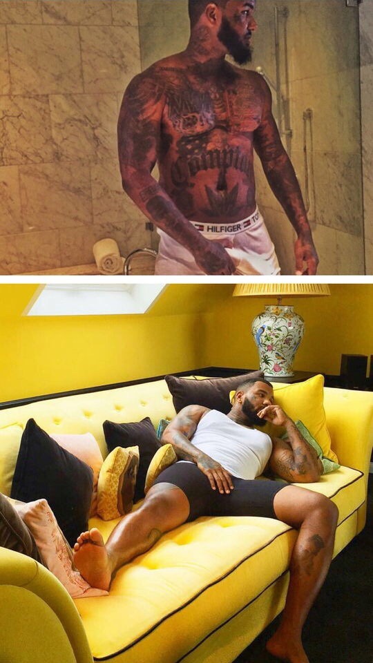 poundthislatinbubble:  flyguy215:  The game looking daddyish 😍😍   🤤🤤