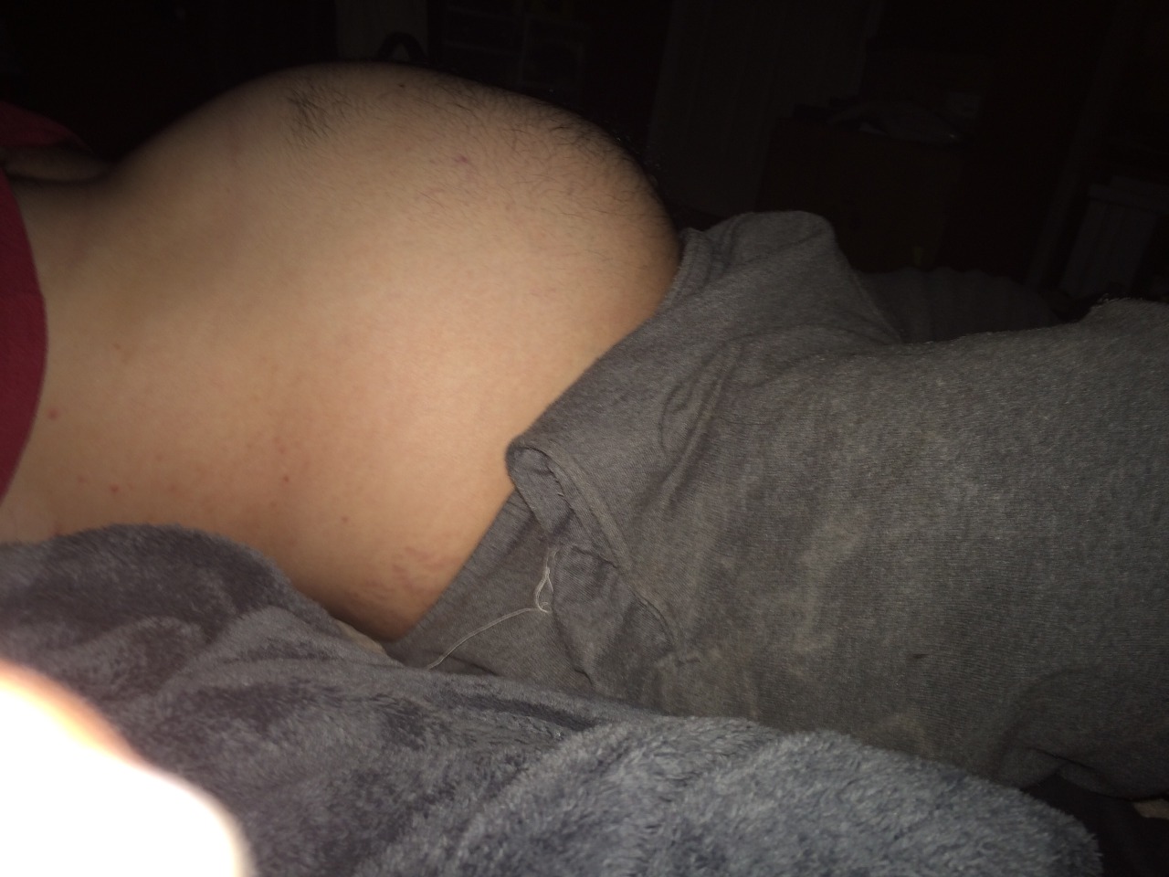 bigwolfcakebelly:  After only ½ a serving of shakes, my belly’s already about