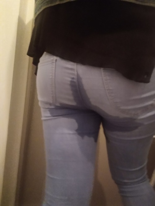 secretfungirl: Coming home in pissy jeans