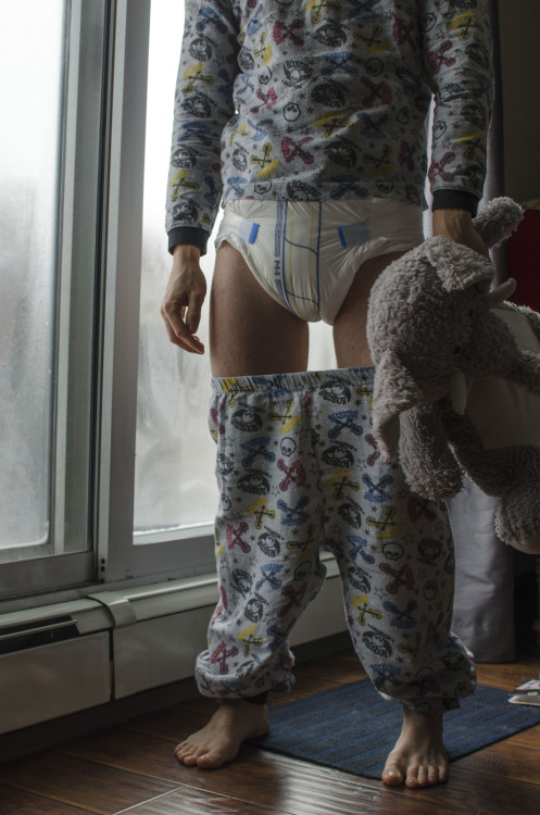 diaperedhipster:  It’s cold and gross outside today, so me and Alphonse put on warm pajamas and thick diapers cause we aren’t going anywhere. If you want to see more of my little clothes check out my boyfriend @dprdcillian‘s page for #OurLittleCloset