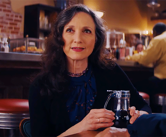 A Life In Random Fandom Moments Loveexpelrevolt Bebe Neuwirth In Jumanji The Next