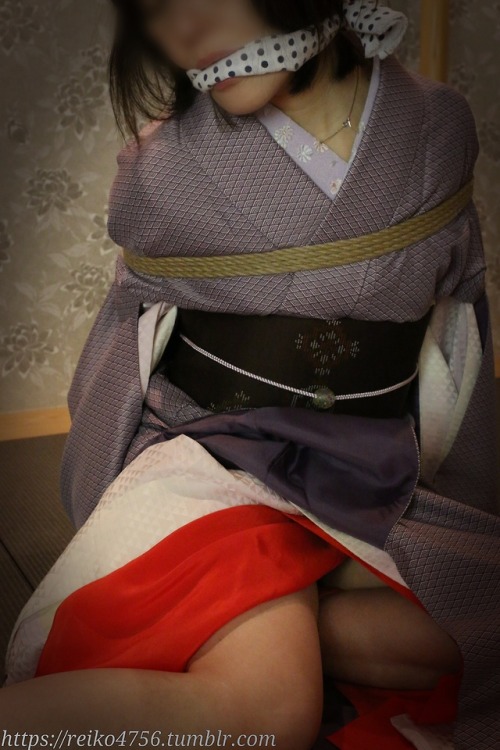 reiko4756:  「和装と縄」1 お久しぶり！やっと写真の編集をしました😃  “Kimono and rope” 1 long time no see! Finally I edited the photo.😃