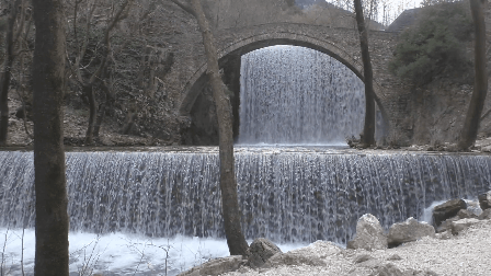 The Stone Bridge of Palaiokarya at Trikala,Greece. Το Πέτριν&omi