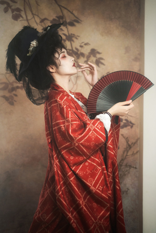 #Kimono Long #Robe, #JapanseFashion easy to match: www.fanplusfriend.com/wa-style-colle