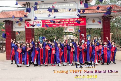 “Chúng ta vẫn luôn thấy có lỗi với thanh xuân vì một ai đó mà không hề nhớ rằng chúng ta nợ mẹ mọi s