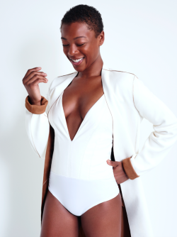 rnortal:Samira Wiley being beautiful and angelic in white 💘 I’m in love