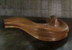 itscolossal:  Sinuously Curved Benches Made