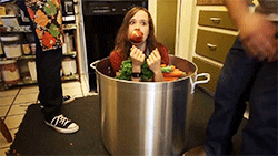 totalkriegerforever:Why not? Let’s have some Ellen Page for dinner. Bet it’s delicious.
