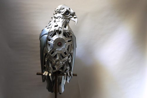 asylum-art:Old Hubcaps Recycled Into Stunning Animal Sculptures by Ptolemy ElringtonFor over twelve 