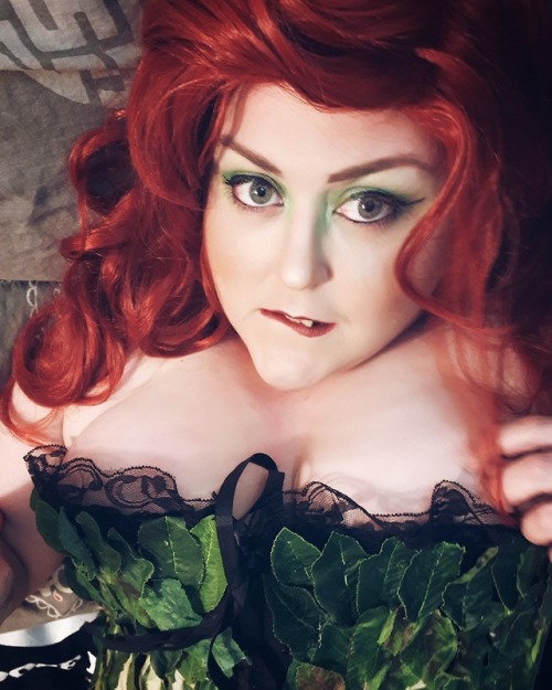 lacylolacosplays:Poison Ivy make-up testStill looking for my Harley ⚘