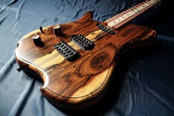 glorifiedguitars:  Stone Wolf Guitars Bayou Southpaw