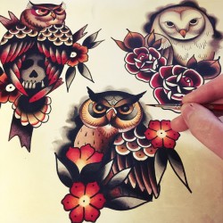 sellyourseconds:  Lil’ owl army using three colors 🎨 