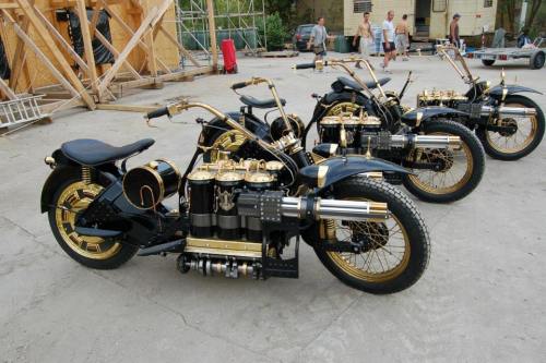 steampunktendencies:  The Nutcracker 3D ratbikesFacebook |  Google + | Twitter Steampunk Tendencies Official Group