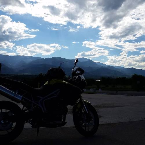 Excellent riding day for the Tiger.#coloradosprings #colorado #triumph #triumphtiger #cellphonephoto