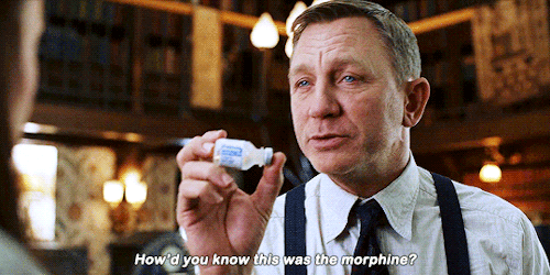 roguetelemetry:  connie-banana: filmgifs:   — If the meds were switched, then when I got them mixed up, I… I accidentally switched them back, so… I gave Harlan…— The correct doses, yes. But not accidentally. KNIVES OUT (2019) dir. Rian Johnson