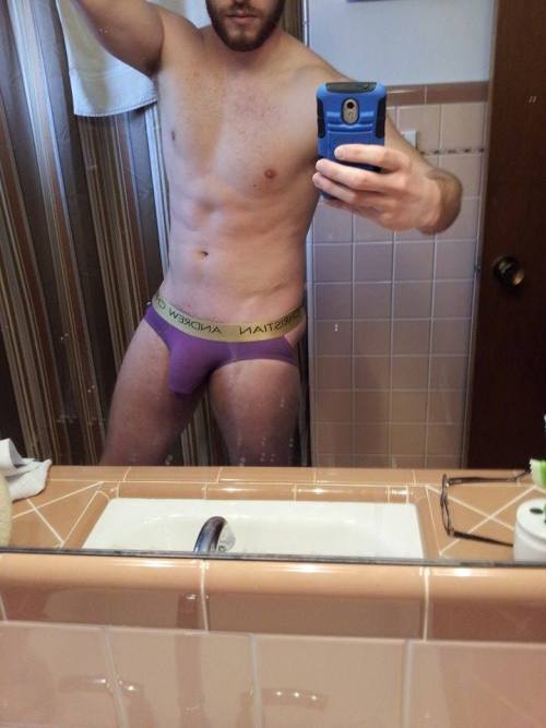 k-jeezy87:  I’ve been too horny to function…