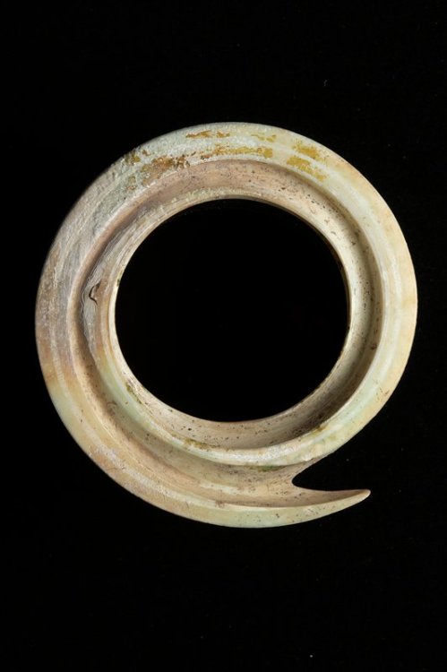 mia-asian-art: Bracelet, c. 1000 BCE, Minneapolis Institute of Art: Chinese, South and Southeast Asi