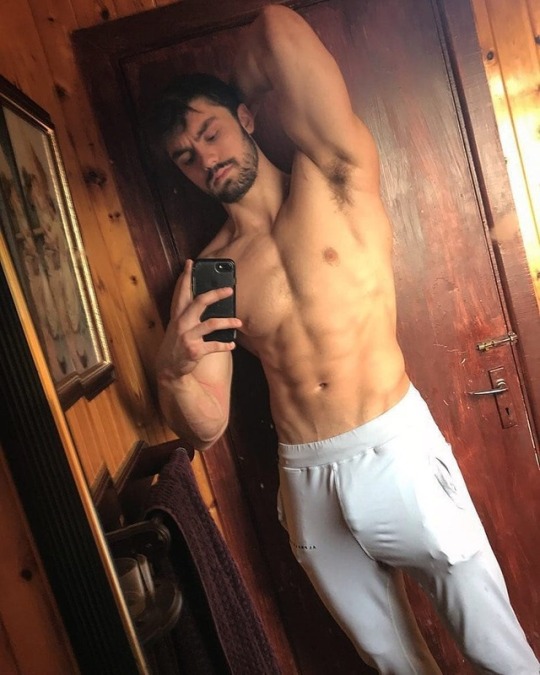 selfiesdehombressexys:
