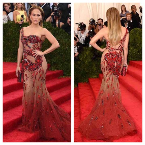 Jennifer at the #MetGala.