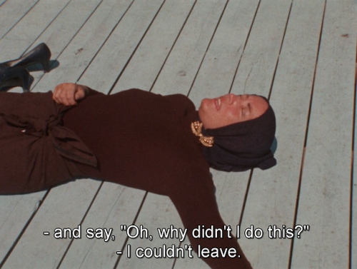 serpenservm:  “Grey Gardens”, Maysles brothers. 1975.  