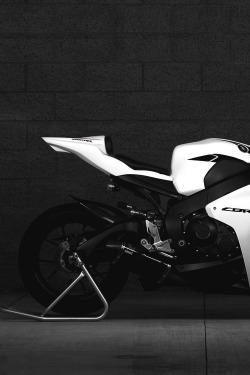 vistale:  Honda CBR 