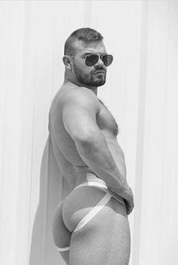 manrumpsxxx:  Follow Me For The Sexiest Rumps