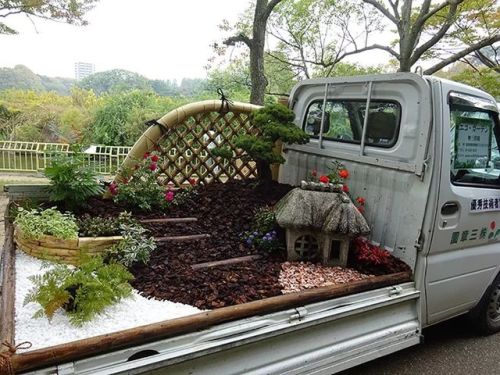 archatlas: Mini Gardens on the Move: Japanese Landscapers Transform Truck Beds Into Bucolic Worlds&n